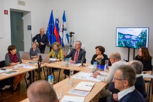 zadnja seja-2019-66